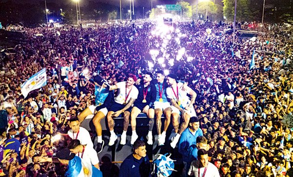 Messi tiếp tục đá cho tuyển Argentina ở World Cup 2026?