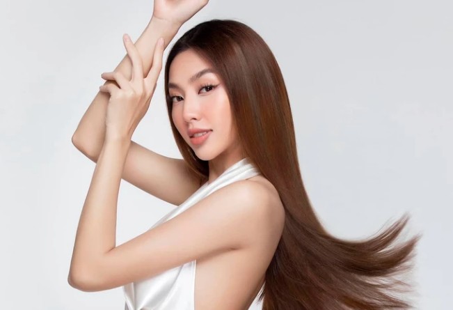 Miss Grand - Thùy Tiên khoe sắc kiêu sa diễm lệ khiến fan quên đường đi lối về