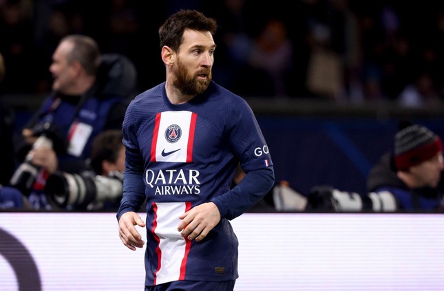 Messi trì hoãn gia hạn hợp đồng với PSG