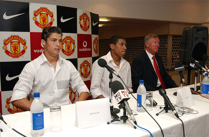 Bom tấn hớ Kleberson: ‘Tôi đã thành công hơn ở MU nếu Ronaldinho cũng ở đó’