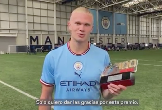 Qua mặt Messi, Haaland đoạt giải "Cầu thủ xuất sắc nhất" châu Âu