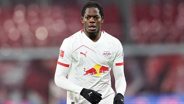 Chuyển nhượng tối 14/3