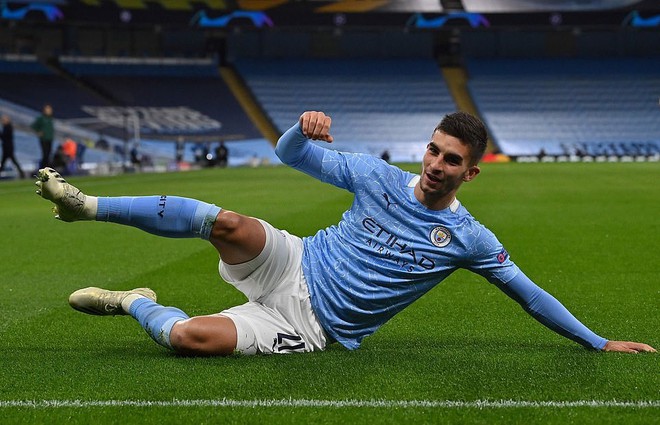 Kết quả Champions League: Liverpool, Man City toàn thắng, xây chắc ngôi đầu